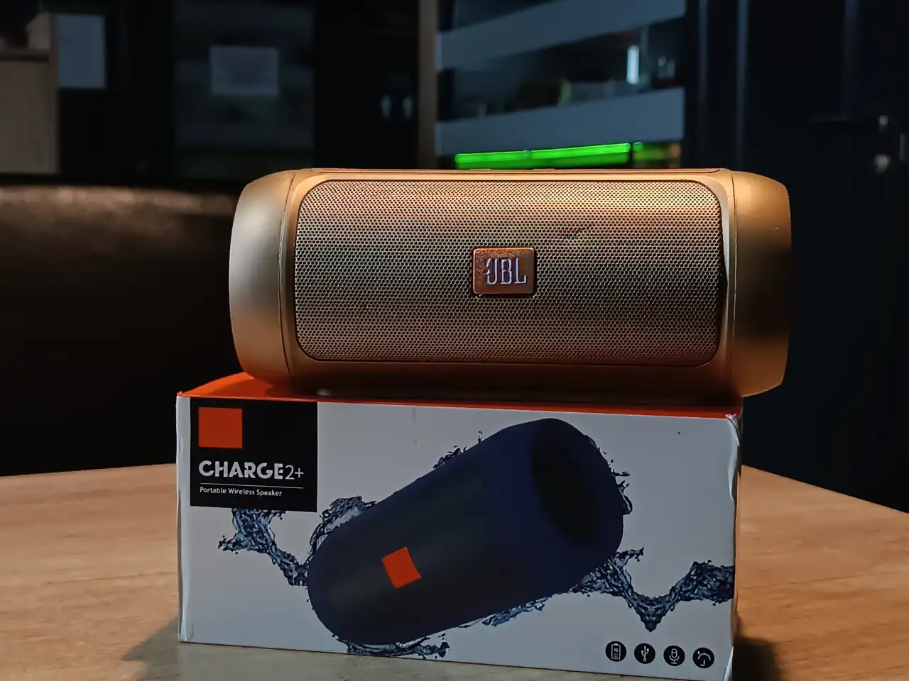 Charge2 jbl, фотография 1