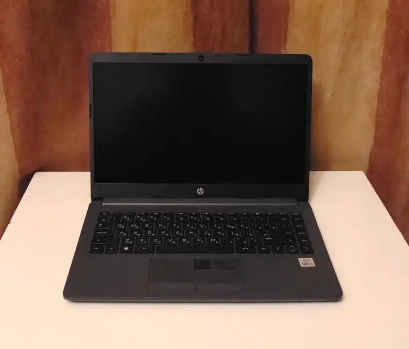 Ноутбук 14.0 HP 240 G8 27K62EA новый, фотография 1