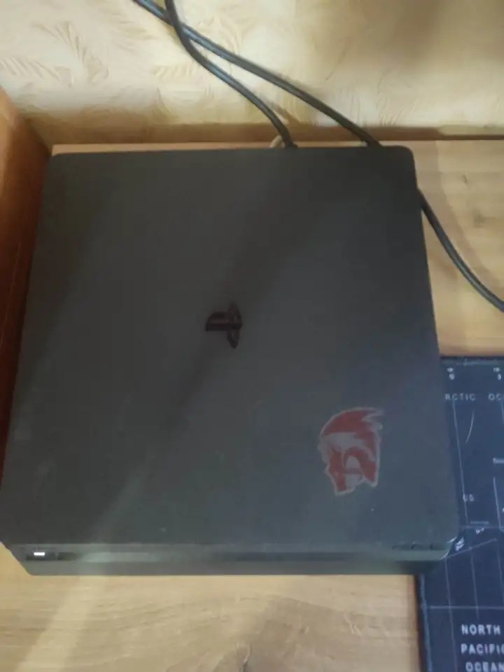Playstation 4 slim 1tb, фотография 1