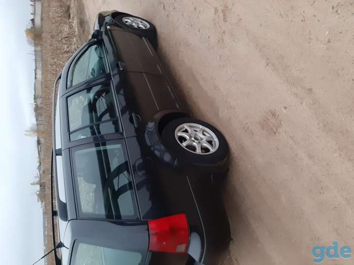 Автомобиль Volkswagen Golf IV, фотография 8