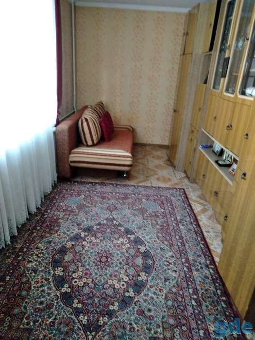 продаю двухкомнатную квартиру пл.42,7 кв.м, с обстановкой, 1-й этаж, ул. Лермонтова 16, фотография 1