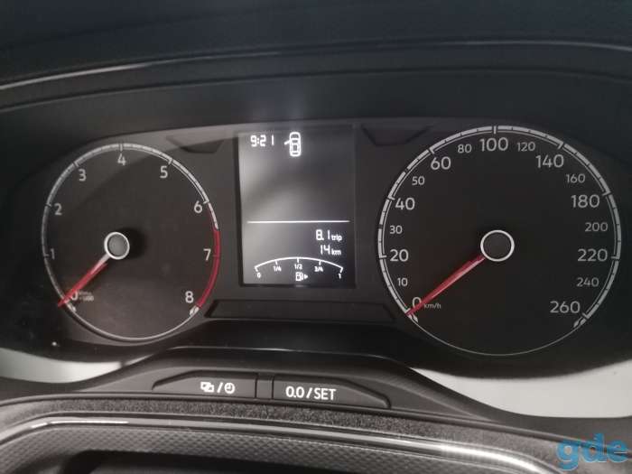VW Polo лифтбек 2021, фотография 4