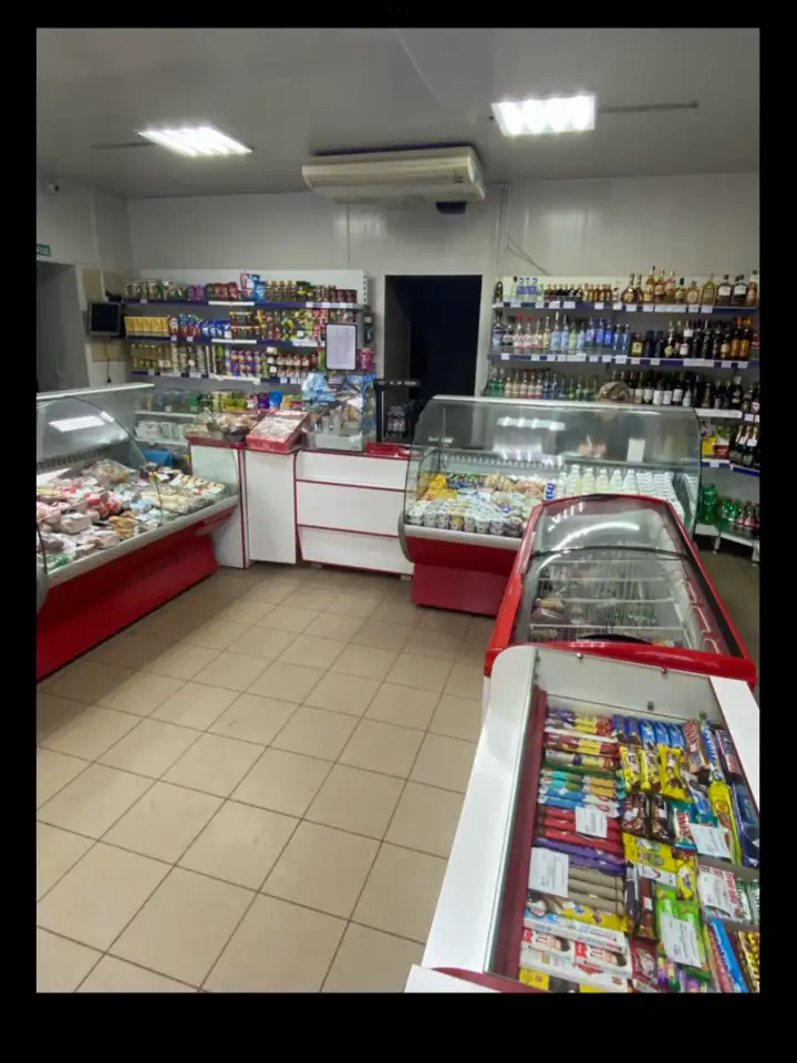 Продуктовый магазин, Улица Третьего Интернационала 113, фотография 2