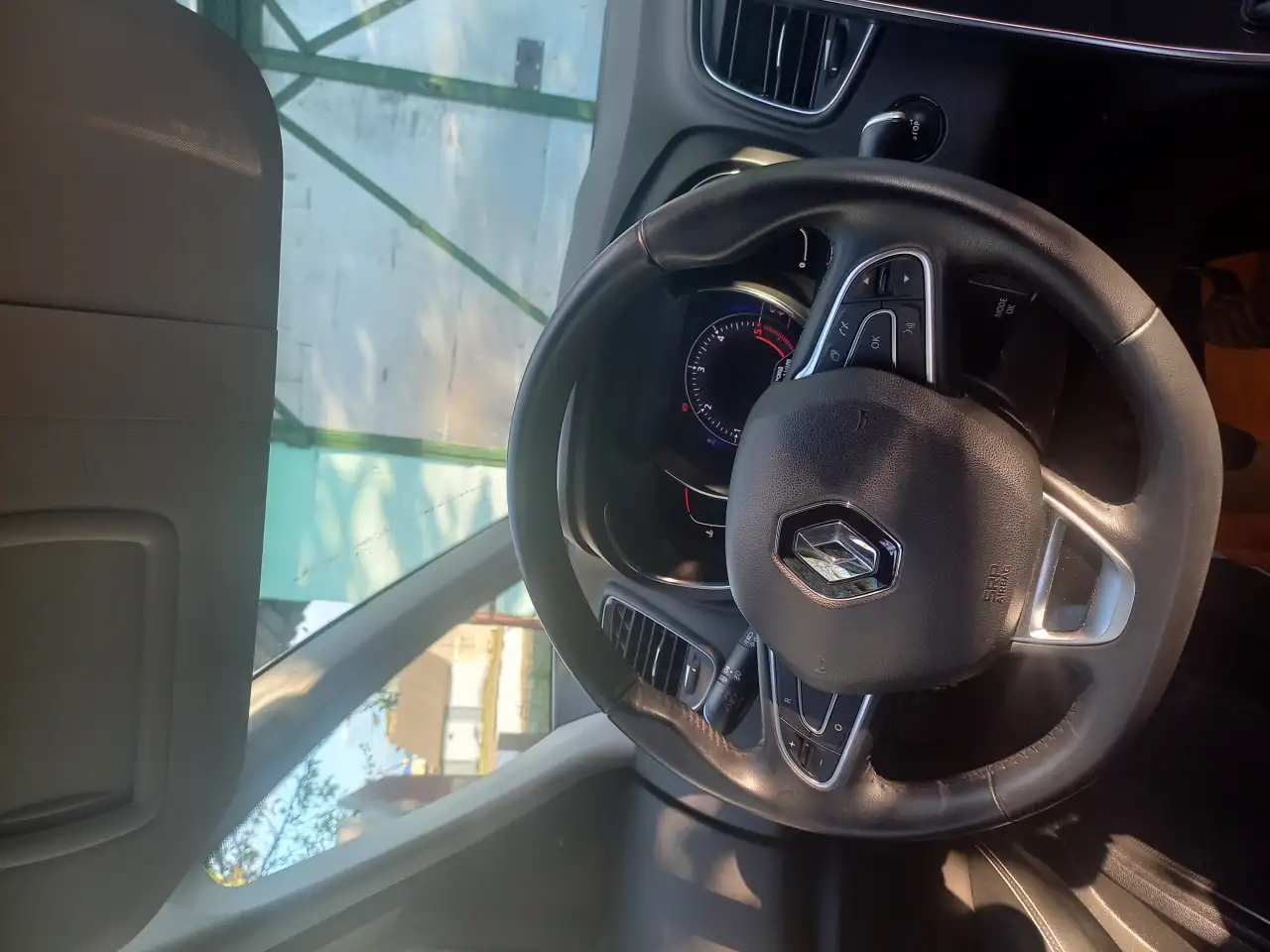 Семейный авто 7 мест Renault Scenic, фотография 2