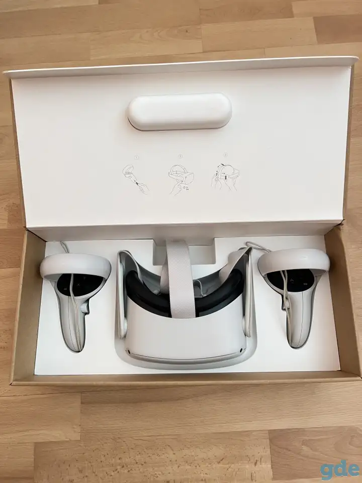 Автономная VR-гарнитура Meta Quest 2 64GB, фотография 2