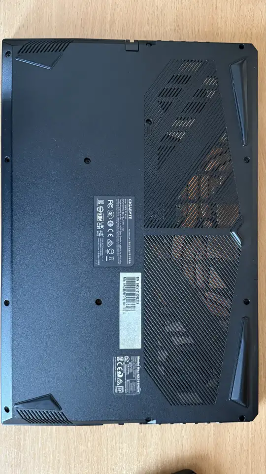 Gigabyte G5 MF  RTX 4050  i5-12500H, фотография 3