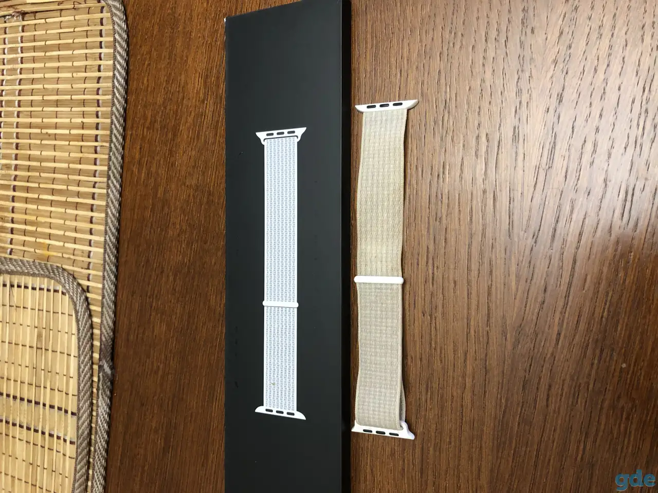 Apple Watch Nike+ Series 4 (MU7H2RU/A), 44 мм, корпус из алюминия серебристого цвета, фотография 8