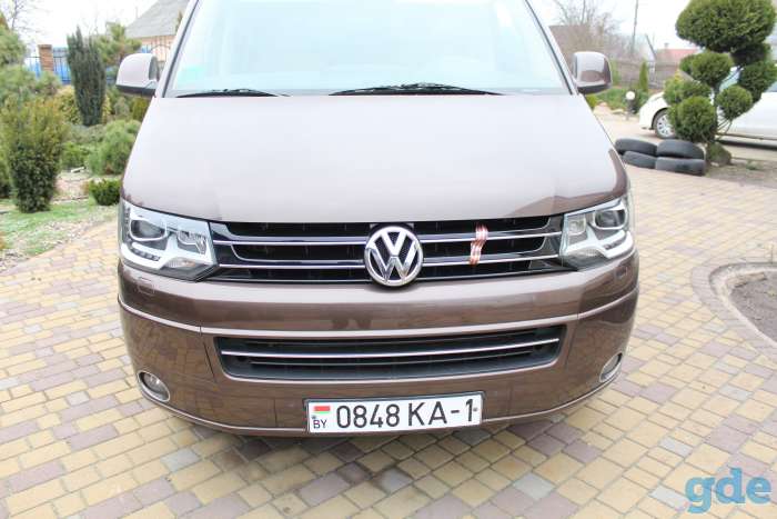 Volkswagen MULTIVAN, фотография 1