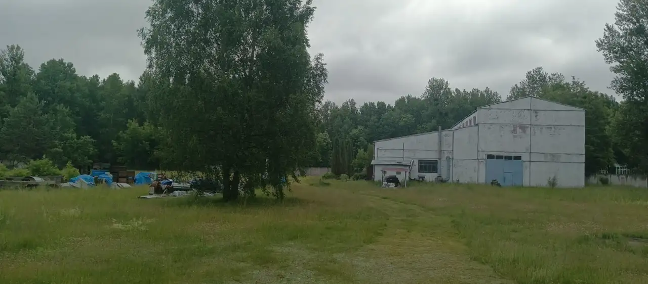 Продается производственный цех 1300 м на участке 2 га с озером и лесом, фотография 8
