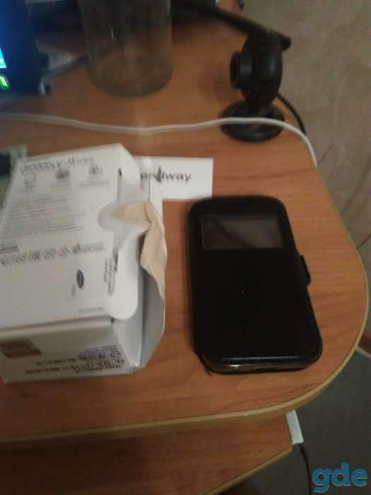 Смартфон Samsung Galaxy J1 mini, фотография 2