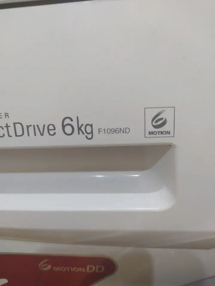 Стиральная машина LG 6 кг F1096ND 2013г., фотография 2