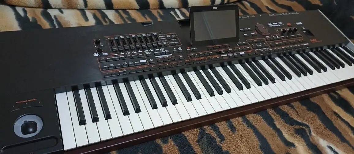 Синтезатор Korg Pa4X, фотография 1