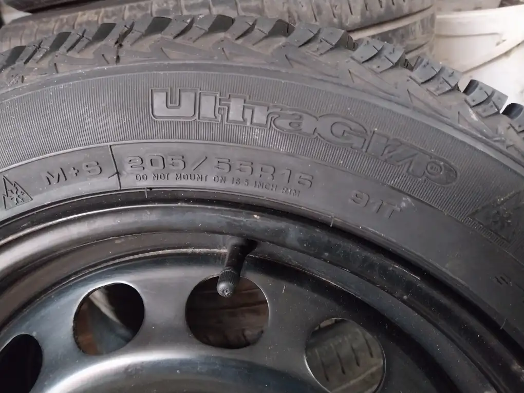 Шина Goodyear UltraGrip Ice 20555r16, фотография 5