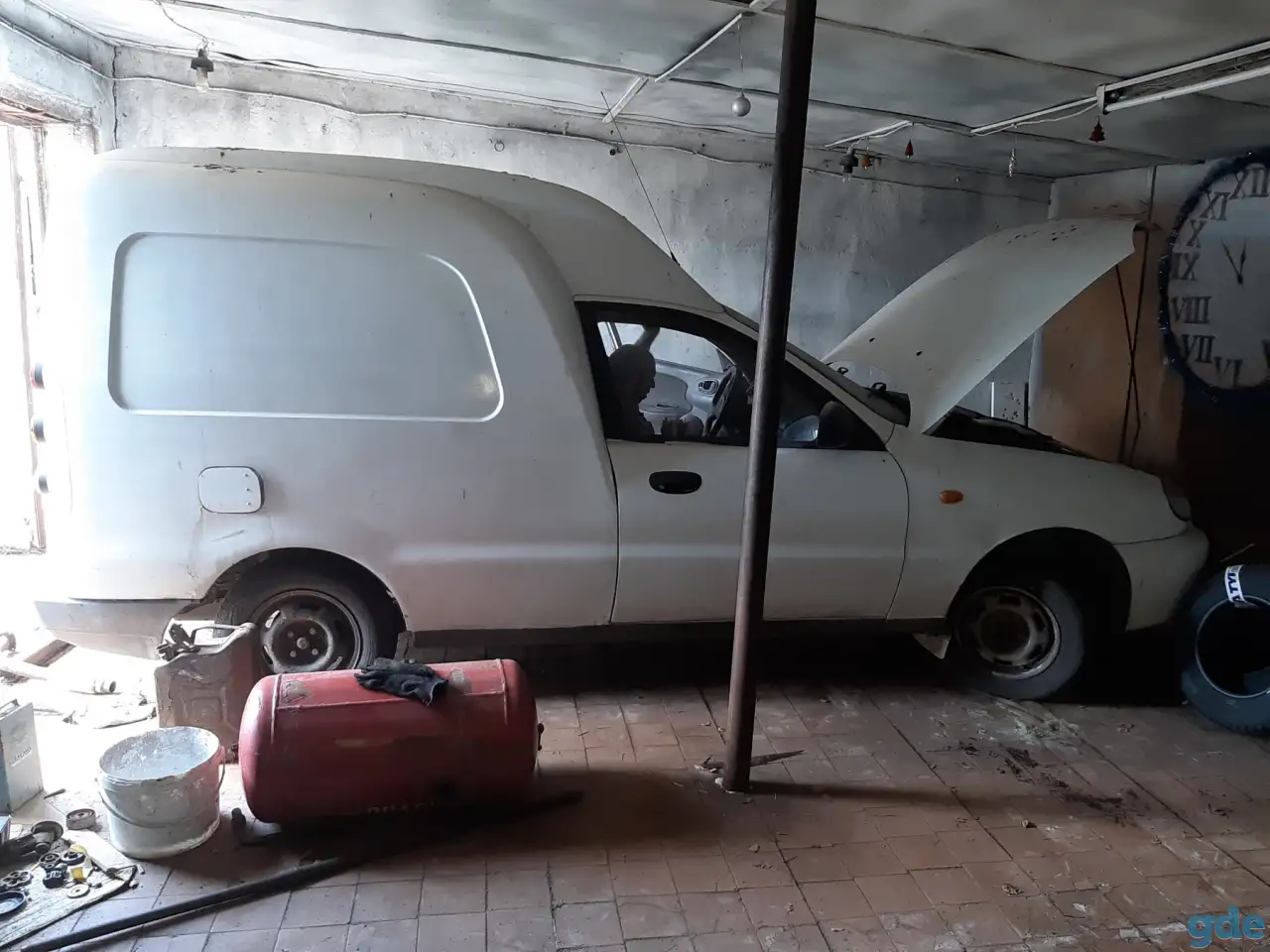 Автомобиль, фотография 1
