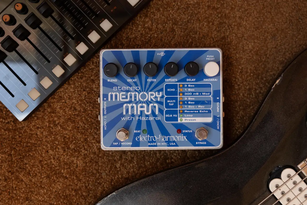 Педаль эффектов Electro-Harmonix Stereo MEMORY MAN with Hazarai, фотография 1