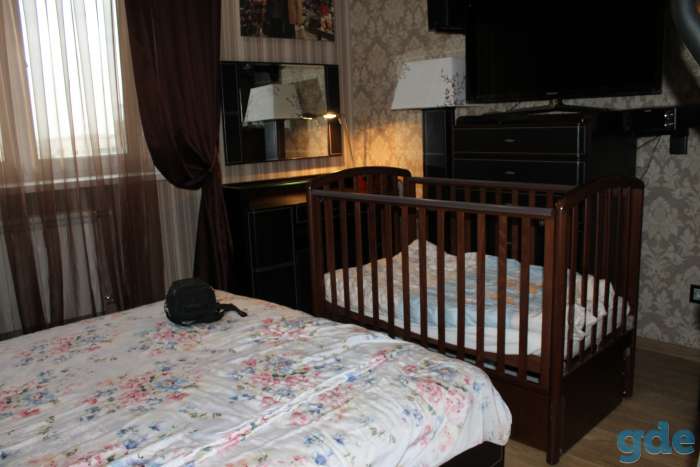 Продам  итальянскую детскую кроватку из натурального дерева., фотография 1