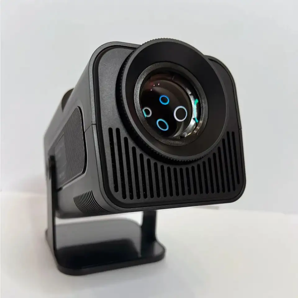 Проектор Luckyroad HY320 pro, фотография 2