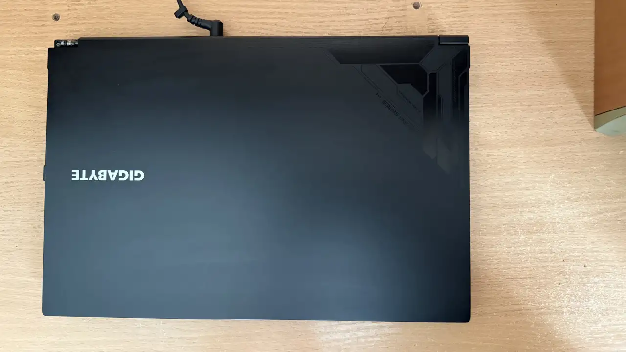 Gigabyte G5 MF  RTX 4050  i5-12500H, фотография 2