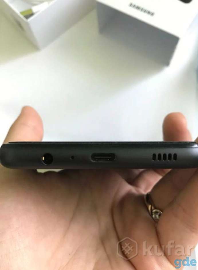 Смартфон Samsung Galaxy A12, фотография 3