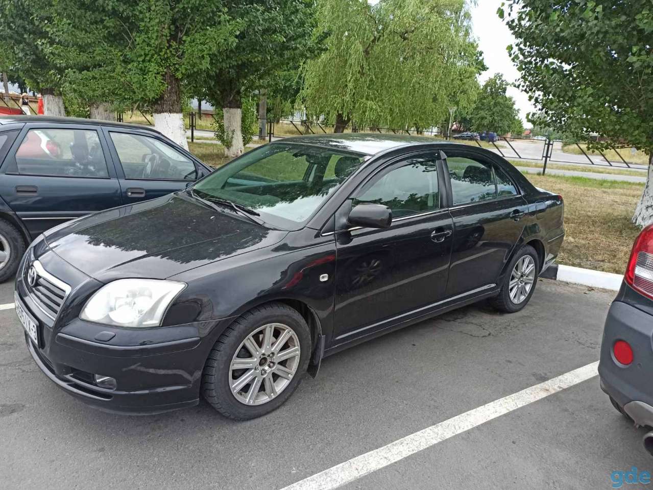 Машина Toyota Avensis, фотография 1