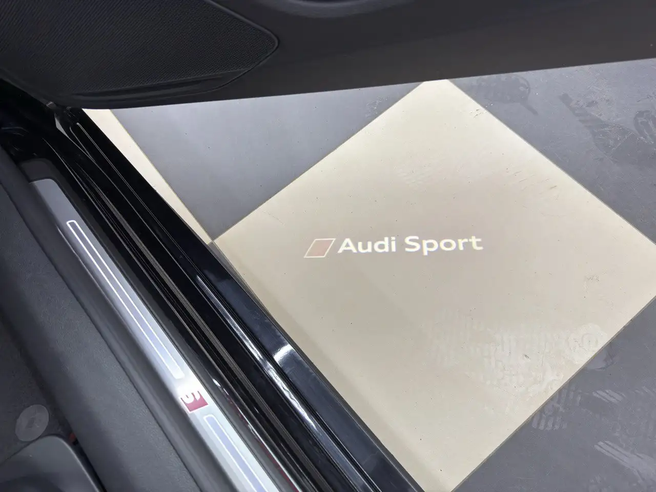 СРОЧНО ПРОДАМ AUDI A5 2017 модельный год, фотография 11