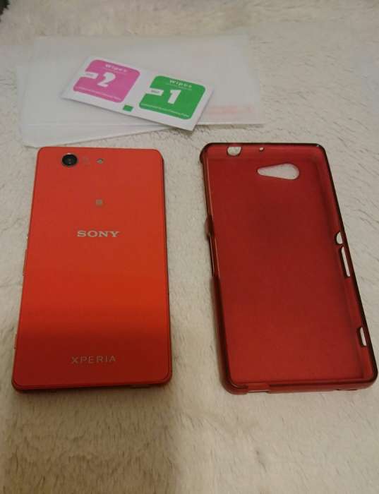 Продам смартфон SONY Xperia Z3 compact  (красный), фотография 1