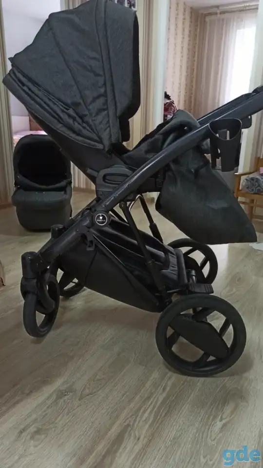 Продам коляску Invictus 2.0, 2 в 1, фотография 2