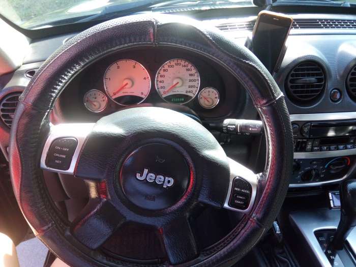Продам автомобиль.Jeep Cherokee 2003 года, фотография 4