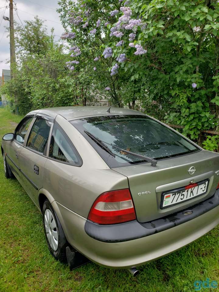 Автомобиль Opel Vectra, фотография 8