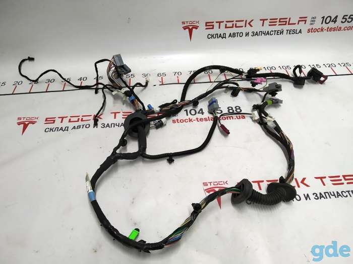 Зап. части для авто Tesla. Электропроводка двери передней правой Tesla model S, model S RESTUU A, фотография 1