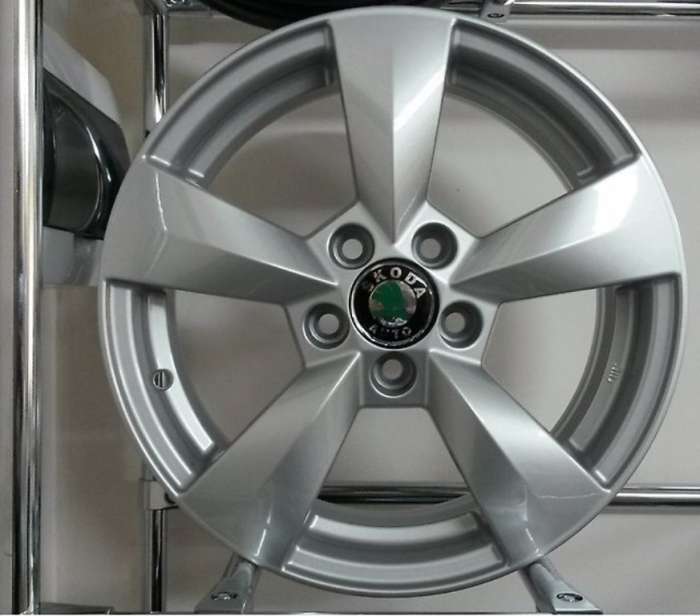 R15, 5x100, ET38, d57.1 - к Skoda Fabia, Rapid, Roomster, Volkswagen Polo, фотография 4