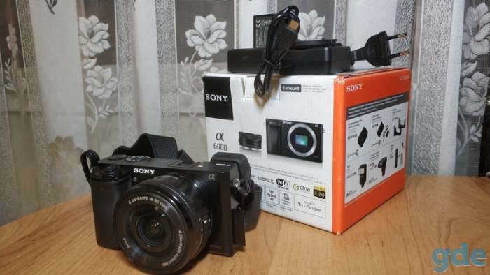 Продам фотоаппарат Sony αkit (черный)., фотография 1