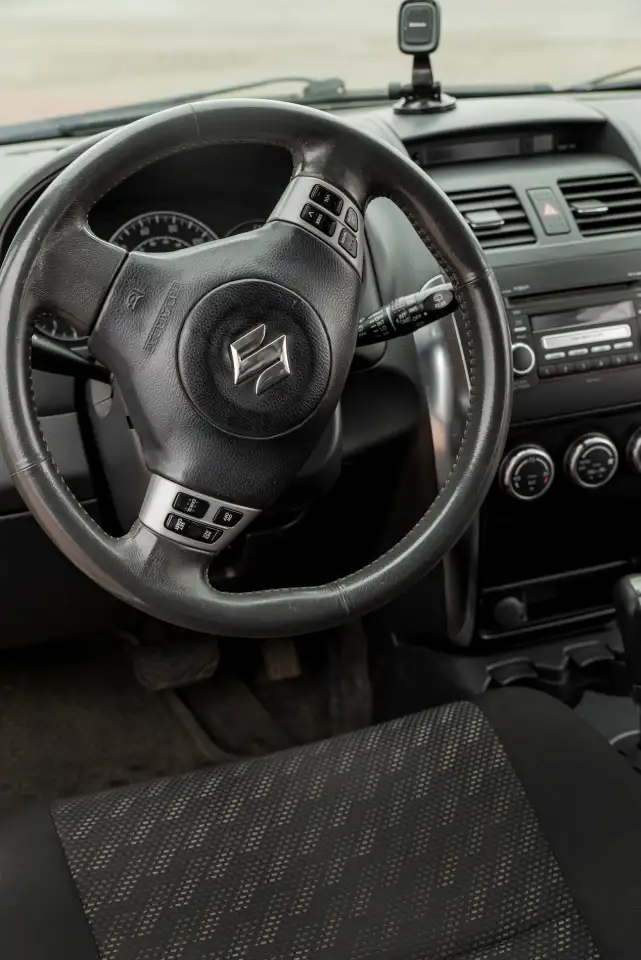 Продаю авто Suzuki, фотография 4