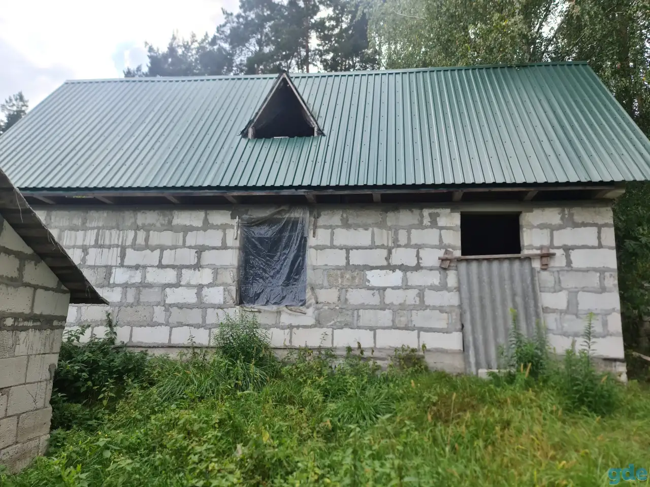 Продается дом 6*8 м (31.5 м2) с большим гаражем и с недостроенной двухэтажной баней в а.г. Жировичи около леса. Участок, фотография 15