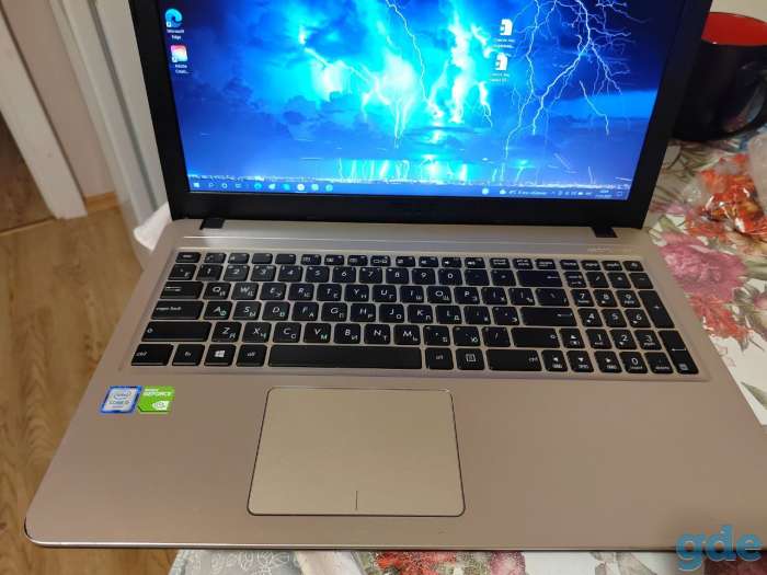 Ноутбук ASUS X540UB-DM014, фотография 2