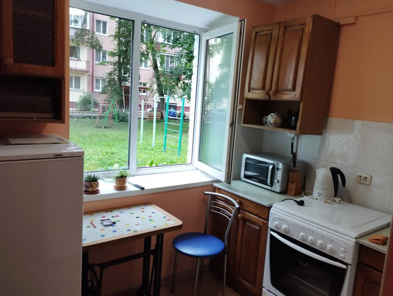 Сдам квартиру на сутки, Ул.Пар.Коммуны.дом 4, фотография 3