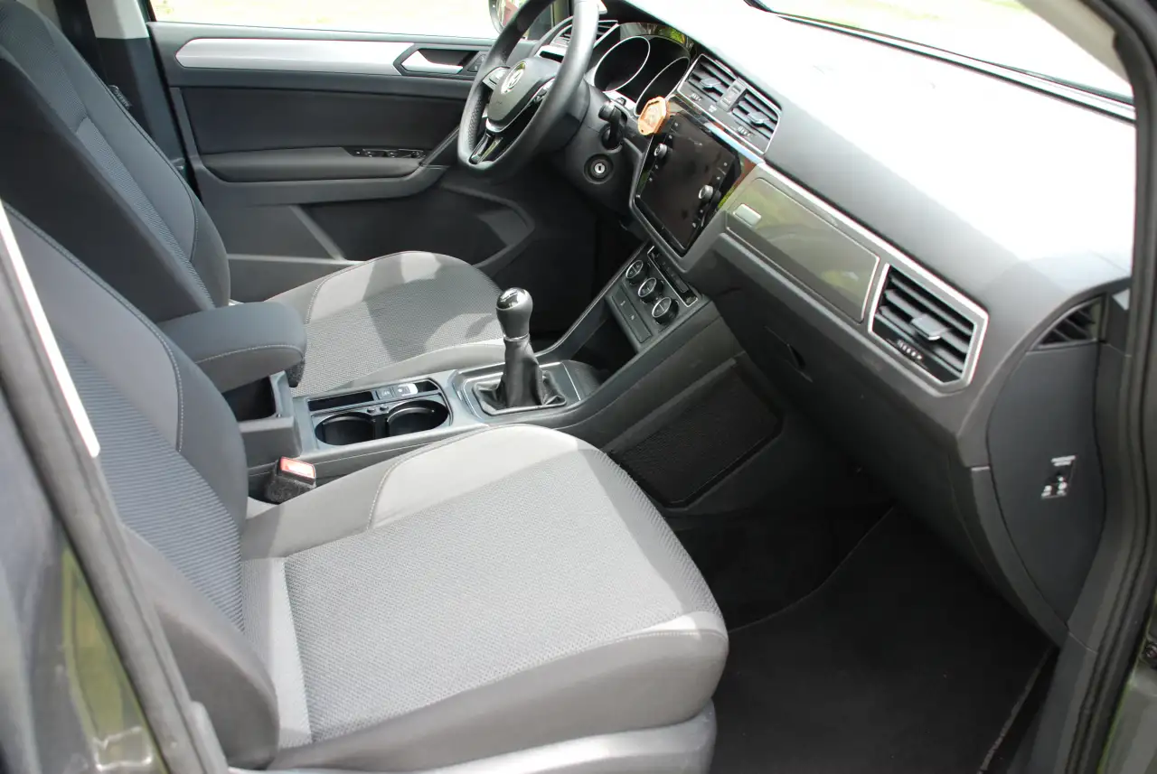 Volkswagen Touran 2018 г. 1,6 дизель 115 л.с., фотография 8