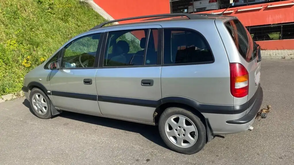 Opel Zafira A, фотография 4