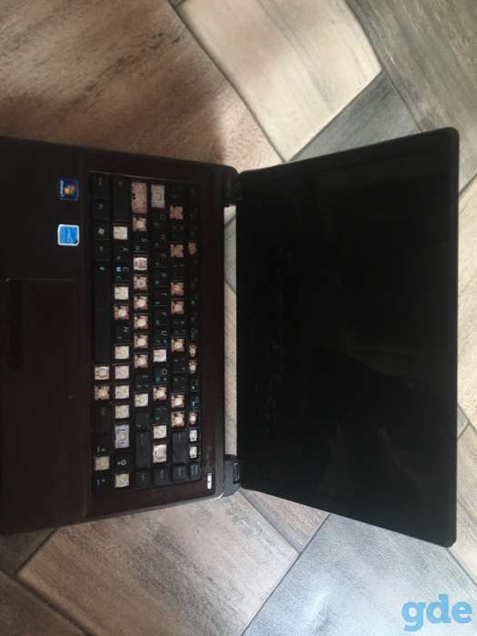 Ноутбук asus K42D, фотография 3