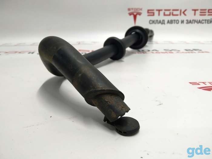 Зап. части для авто Tesla. Сливной шланг кондиционера с противоконденсатной заслонкой и уплотнителями Tesla model S 1486, фотография 3