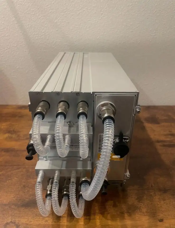 Bitmain Antminer S21 Hyd 335T Miner, фотография 2