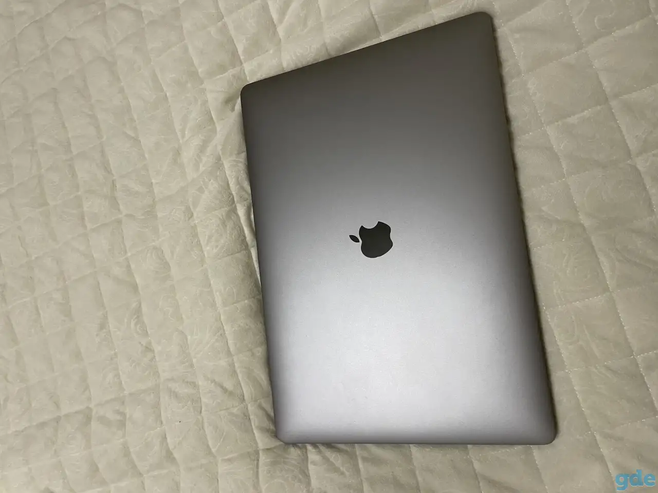 Apple MacBook 15 Touch Bar(2019) б/у, фотография 2