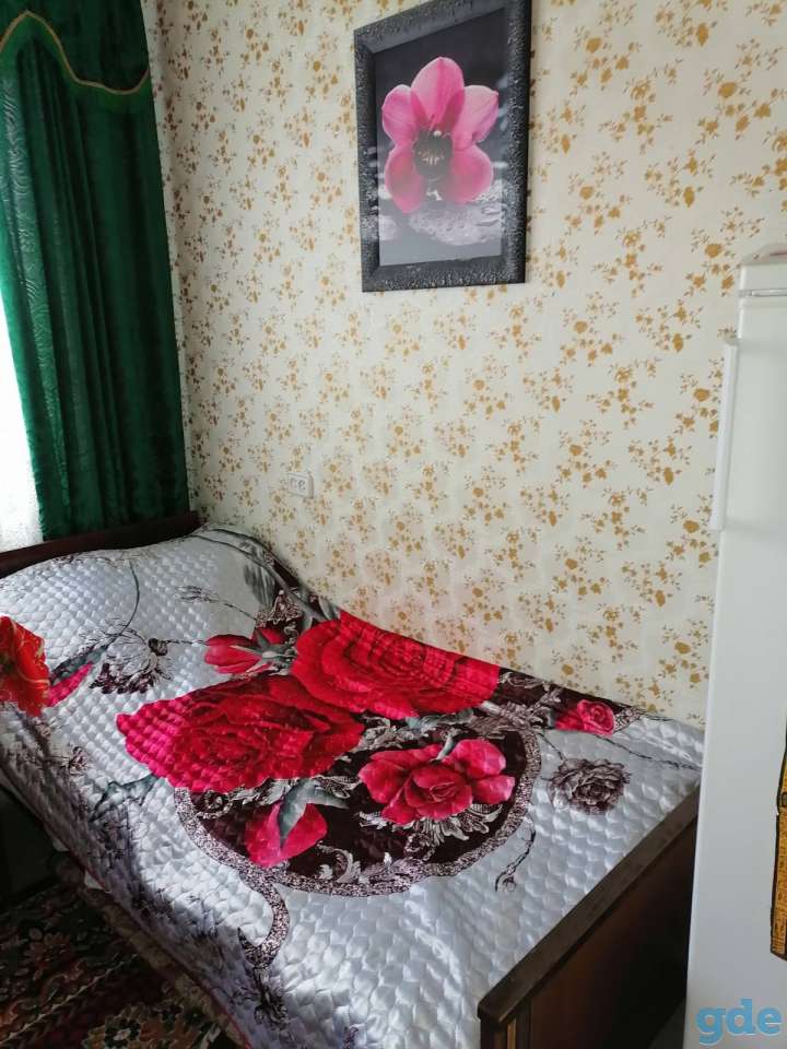 Сдам комнату работающей девушке, ул. Восточная 52, фотография 1