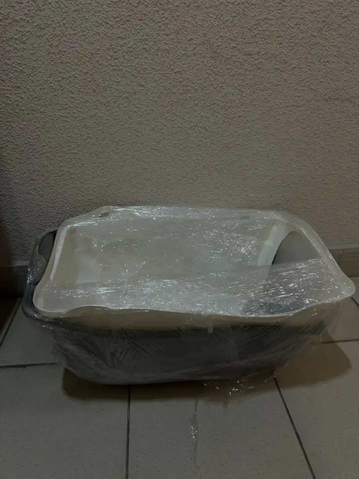 Продам домик и лоток для домашних животных, фотография 2