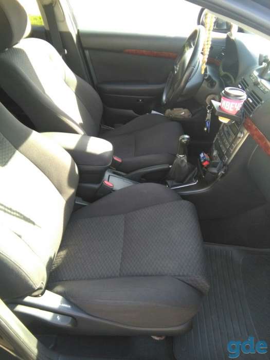 Продам авто Toyota Avensis, фотография 2