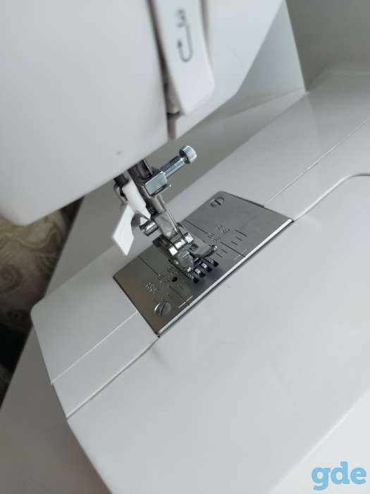 Швейная машинка Singer Brilliance 6180, фотография 3