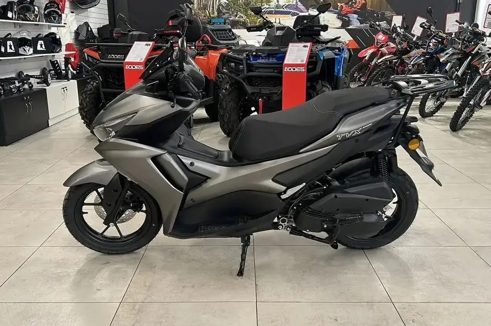 Скутер Gladiator TVX, фотография 2