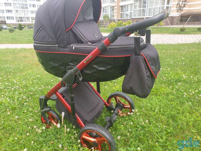Продам универсальную детскую коляску Adamex Chantal 3 в 1, фотография 2