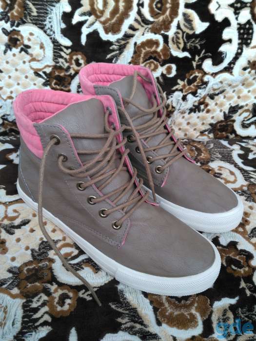 Высокие женские фирменные сникерсы(John Bonner), фотография 1