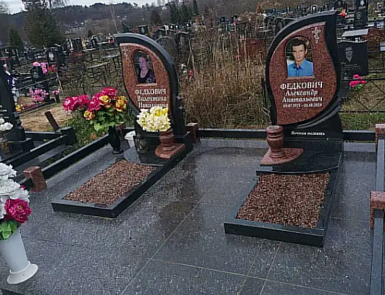 Памятник двойной на 2 чел.из гранита S1 от 1800 руб. Лида и рн, фотография 8